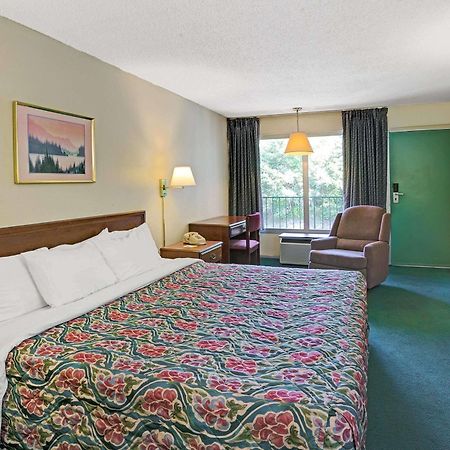 Days Inn By Wyndham Jellico - Tennessee State Line Zewnętrze zdjęcie