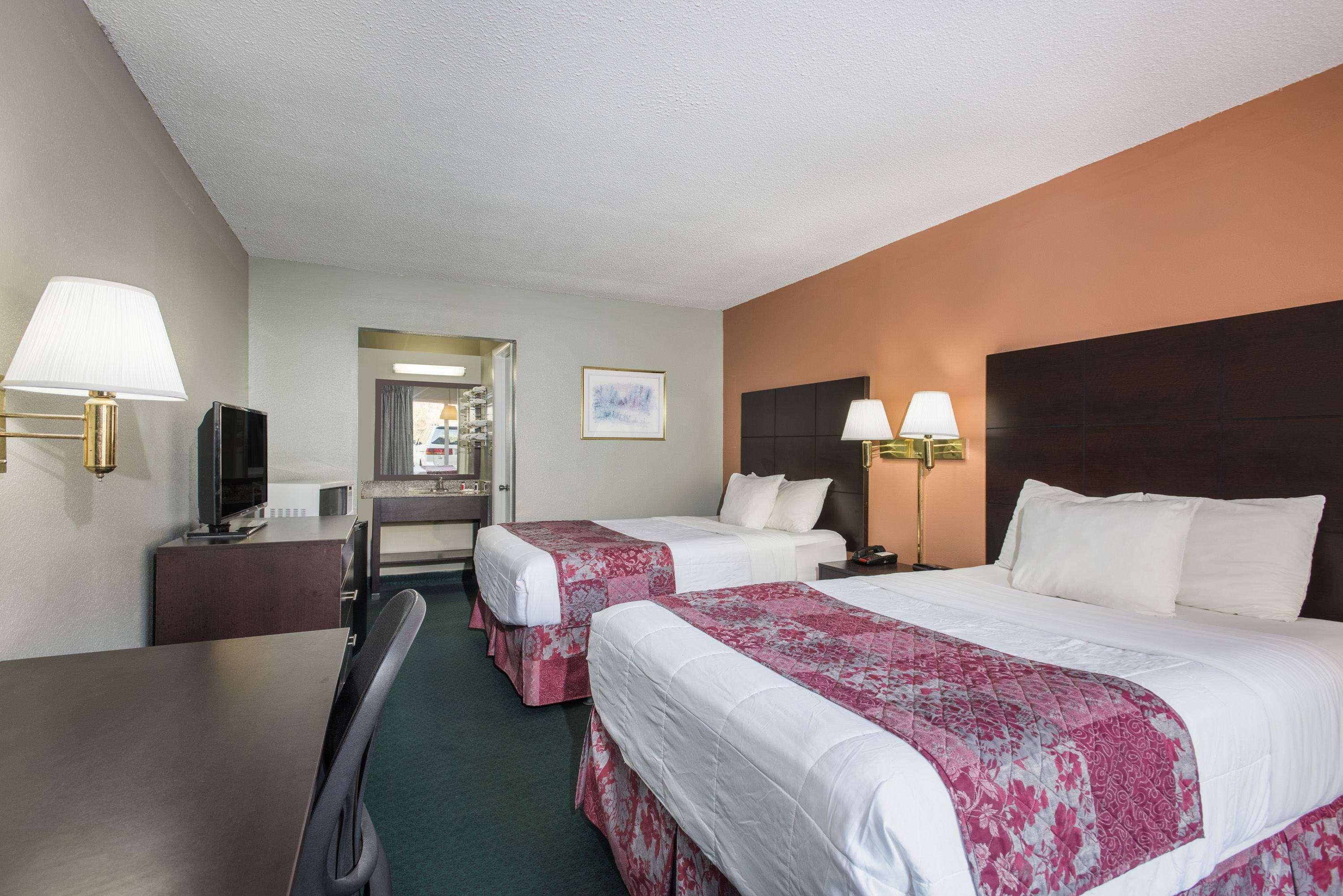 Days Inn By Wyndham Jellico - Tennessee State Line Zewnętrze zdjęcie