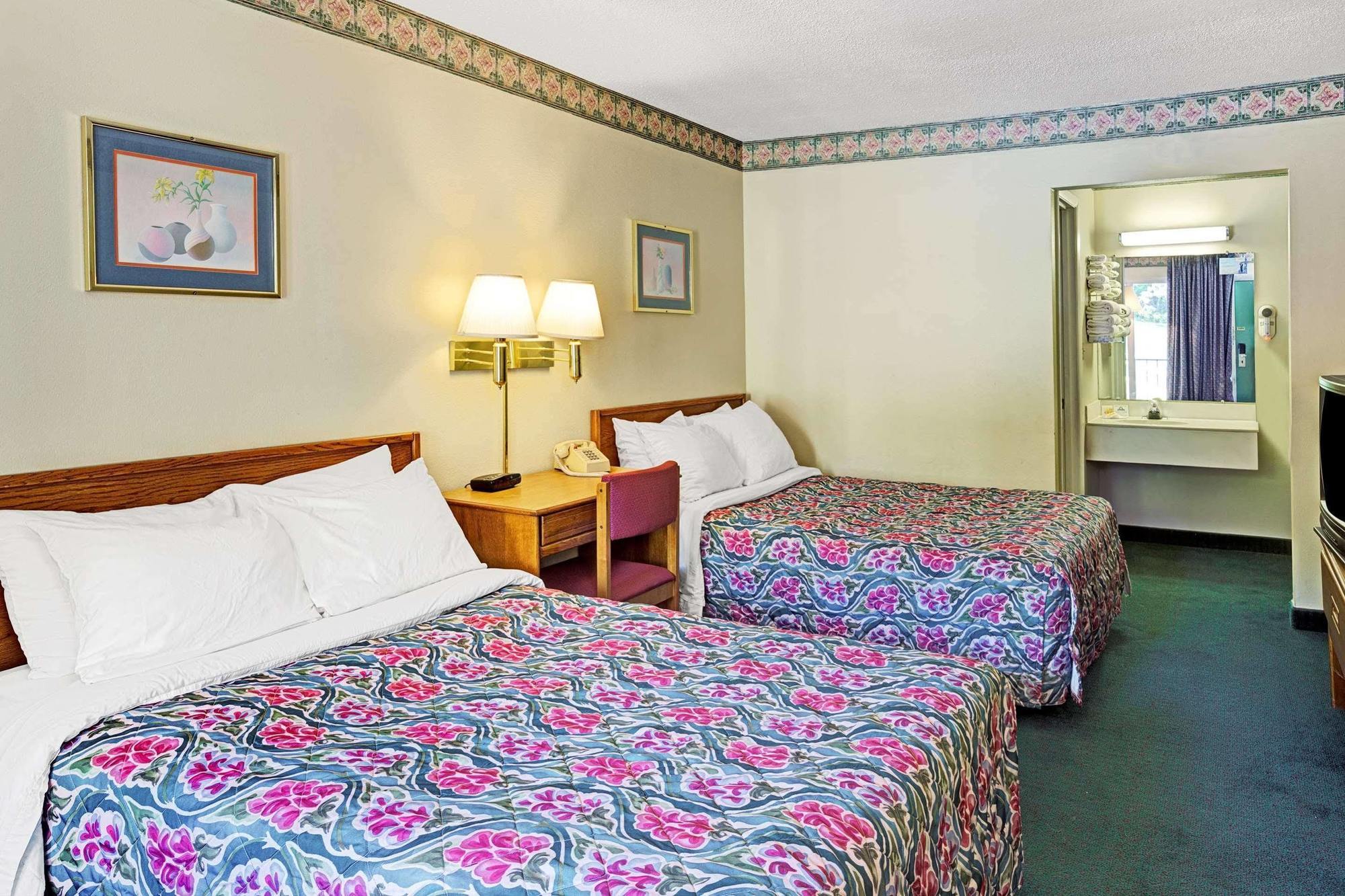 Days Inn By Wyndham Jellico - Tennessee State Line Zewnętrze zdjęcie